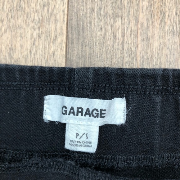 Garage black short skirt - Picture 1 of 2